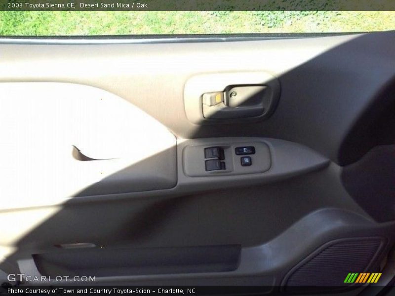 Desert Sand Mica / Oak 2003 Toyota Sienna CE