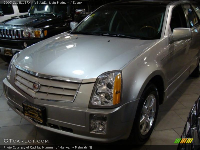Light Platinum / Ebony 2007 Cadillac SRX 4 V6 AWD