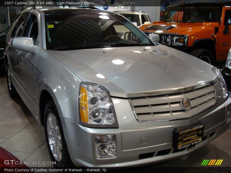 Light Platinum / Ebony 2007 Cadillac SRX 4 V6 AWD