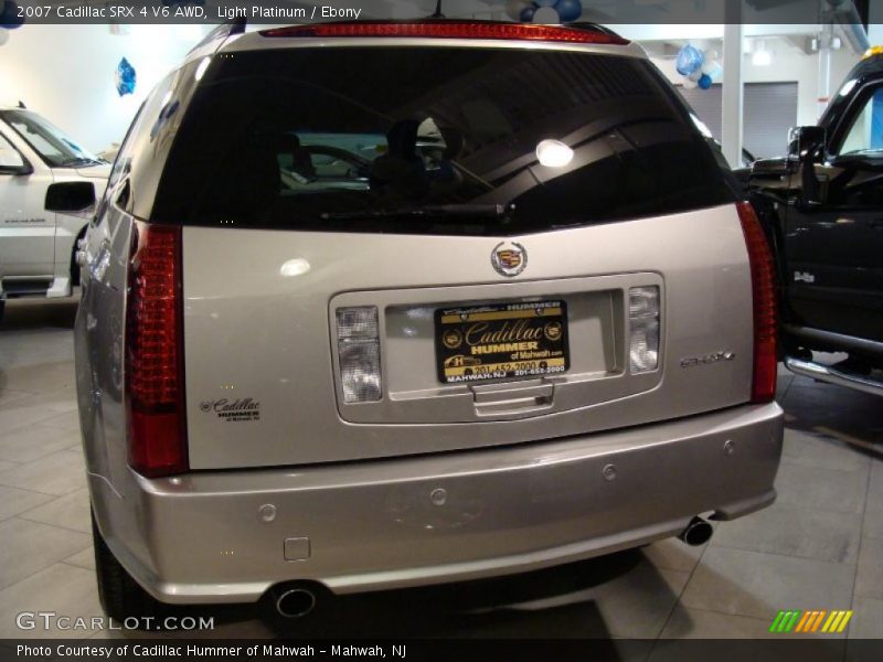 Light Platinum / Ebony 2007 Cadillac SRX 4 V6 AWD