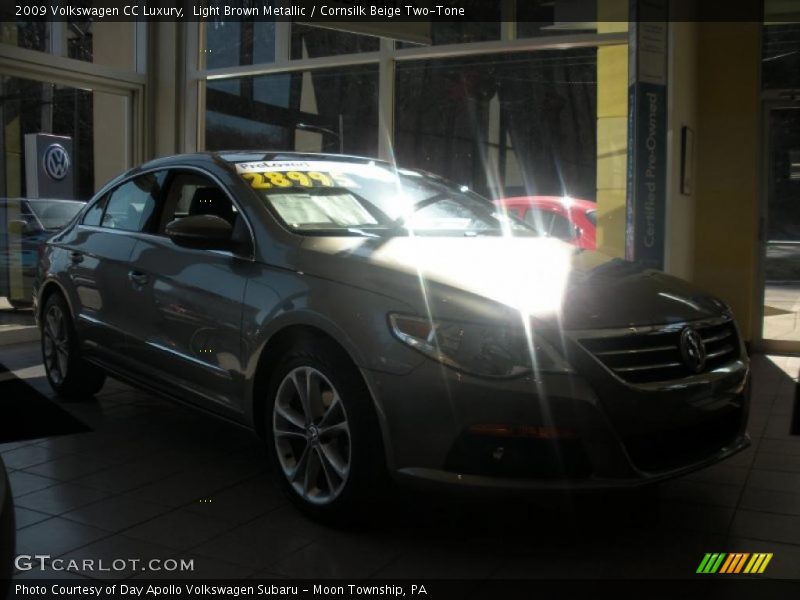 Light Brown Metallic / Cornsilk Beige Two-Tone 2009 Volkswagen CC Luxury