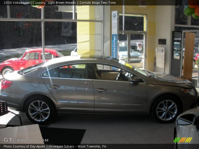 Light Brown Metallic / Cornsilk Beige Two-Tone 2009 Volkswagen CC Luxury