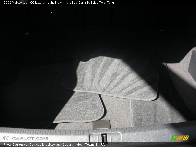 Light Brown Metallic / Cornsilk Beige Two-Tone 2009 Volkswagen CC Luxury