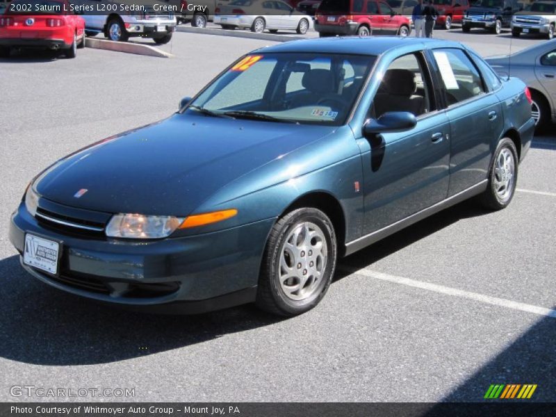 Green / Gray 2002 Saturn L Series L200 Sedan