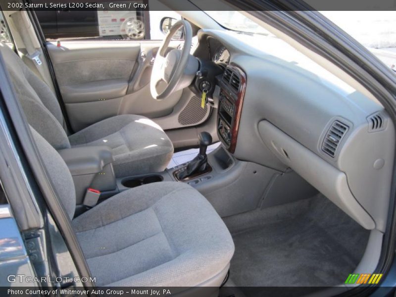 Green / Gray 2002 Saturn L Series L200 Sedan