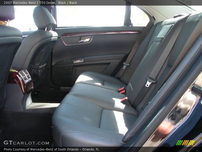 Black / Black 2007 Mercedes-Benz S 550 Sedan