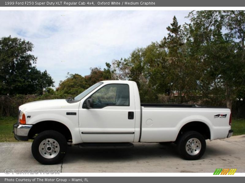 Oxford White / Medium Graphite 1999 Ford F250 Super Duty XLT Regular Cab 4x4
