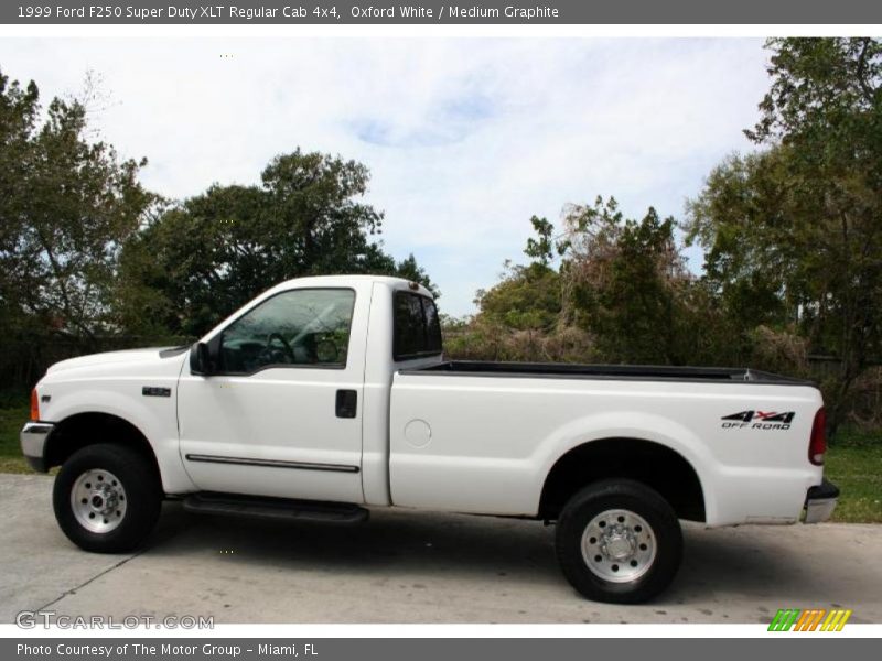 Oxford White / Medium Graphite 1999 Ford F250 Super Duty XLT Regular Cab 4x4