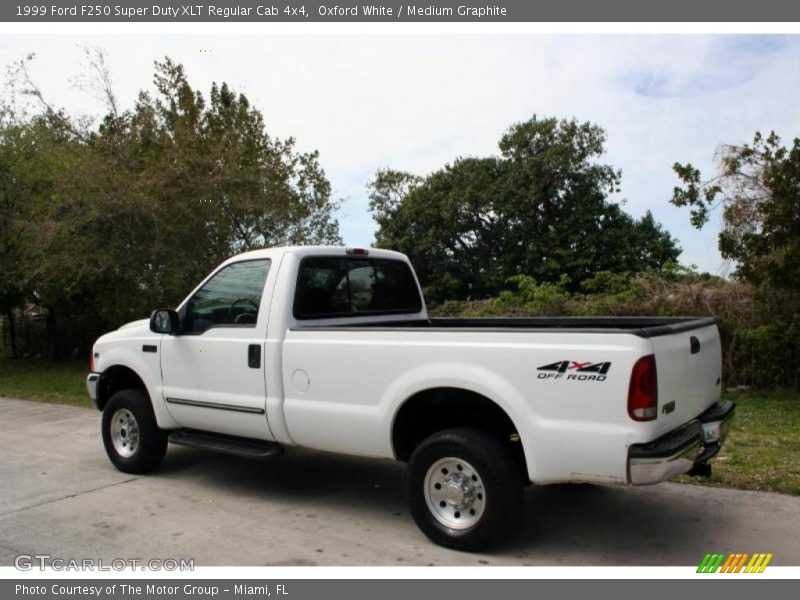 Oxford White / Medium Graphite 1999 Ford F250 Super Duty XLT Regular Cab 4x4
