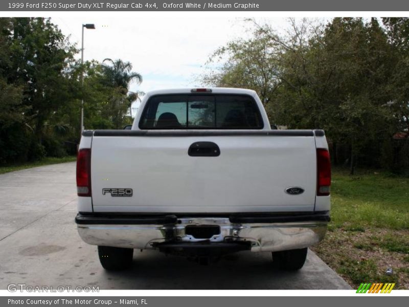 Oxford White / Medium Graphite 1999 Ford F250 Super Duty XLT Regular Cab 4x4