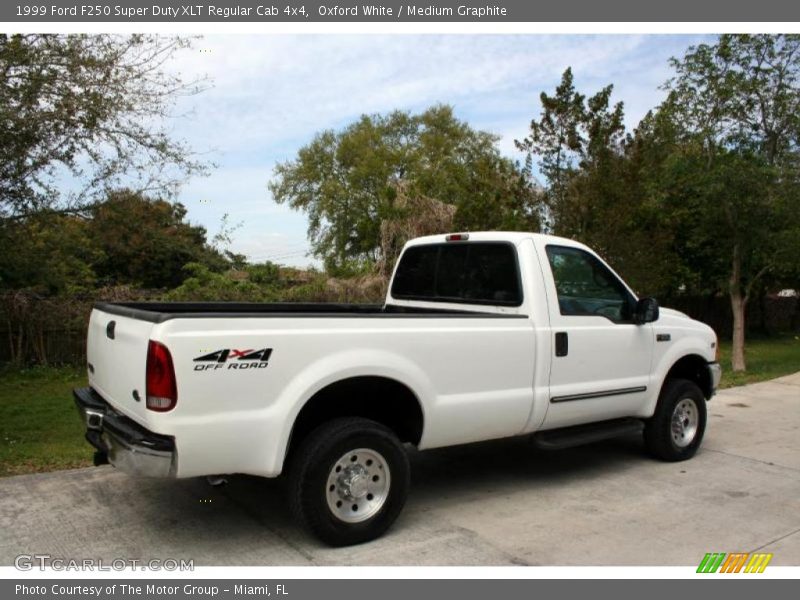 Oxford White / Medium Graphite 1999 Ford F250 Super Duty XLT Regular Cab 4x4