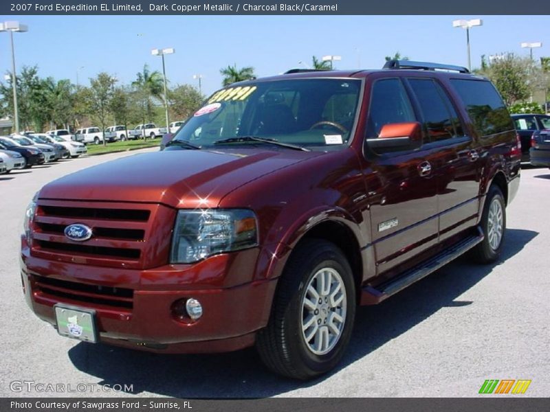 Front 3/4 View of 2007 Expedition EL Limited