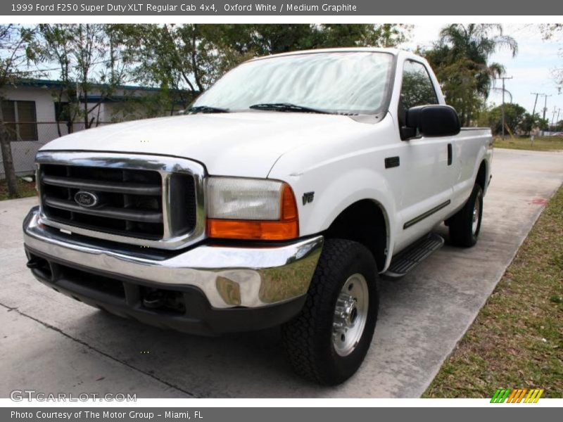 Oxford White / Medium Graphite 1999 Ford F250 Super Duty XLT Regular Cab 4x4