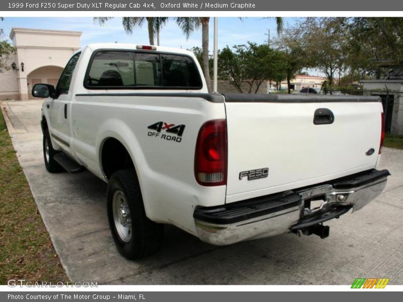 Oxford White / Medium Graphite 1999 Ford F250 Super Duty XLT Regular Cab 4x4