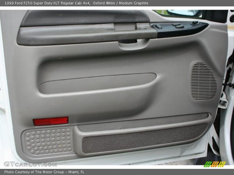 Oxford White / Medium Graphite 1999 Ford F250 Super Duty XLT Regular Cab 4x4