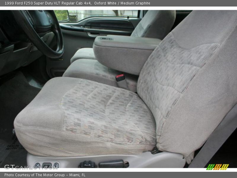 Oxford White / Medium Graphite 1999 Ford F250 Super Duty XLT Regular Cab 4x4