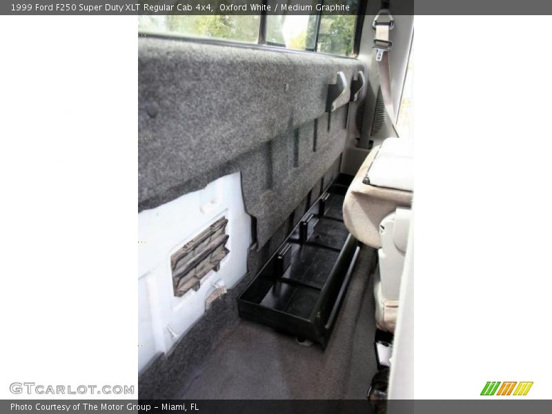 Oxford White / Medium Graphite 1999 Ford F250 Super Duty XLT Regular Cab 4x4