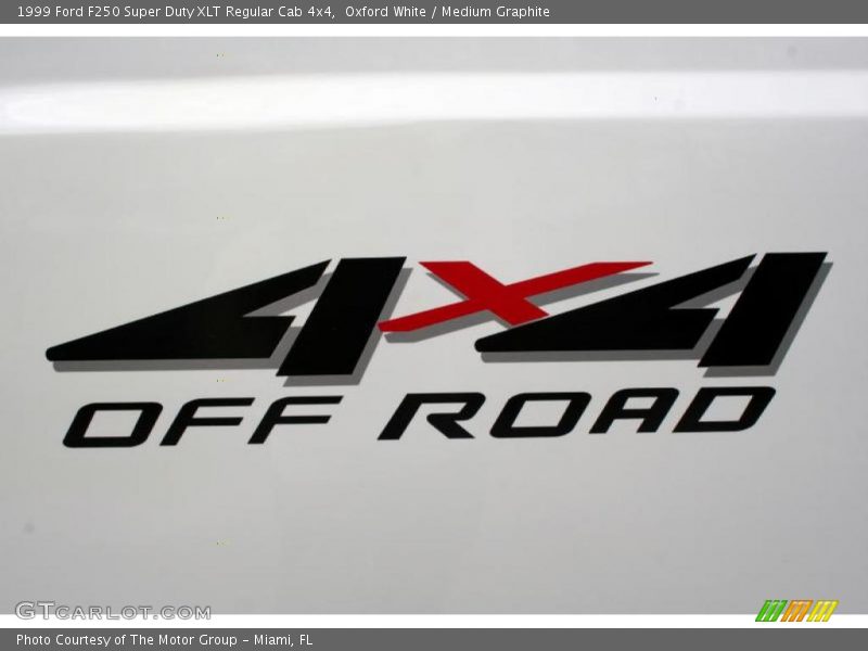 Oxford White / Medium Graphite 1999 Ford F250 Super Duty XLT Regular Cab 4x4