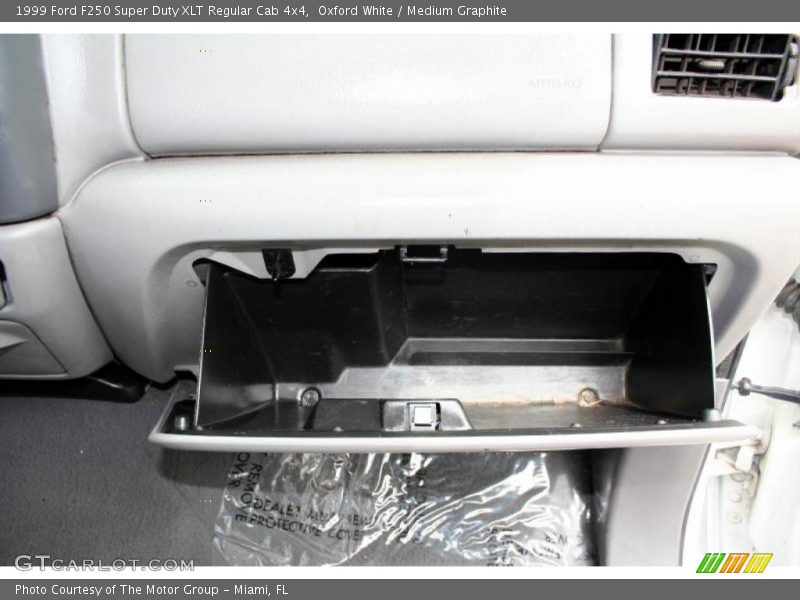 Oxford White / Medium Graphite 1999 Ford F250 Super Duty XLT Regular Cab 4x4
