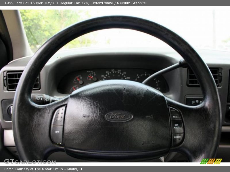 Oxford White / Medium Graphite 1999 Ford F250 Super Duty XLT Regular Cab 4x4
