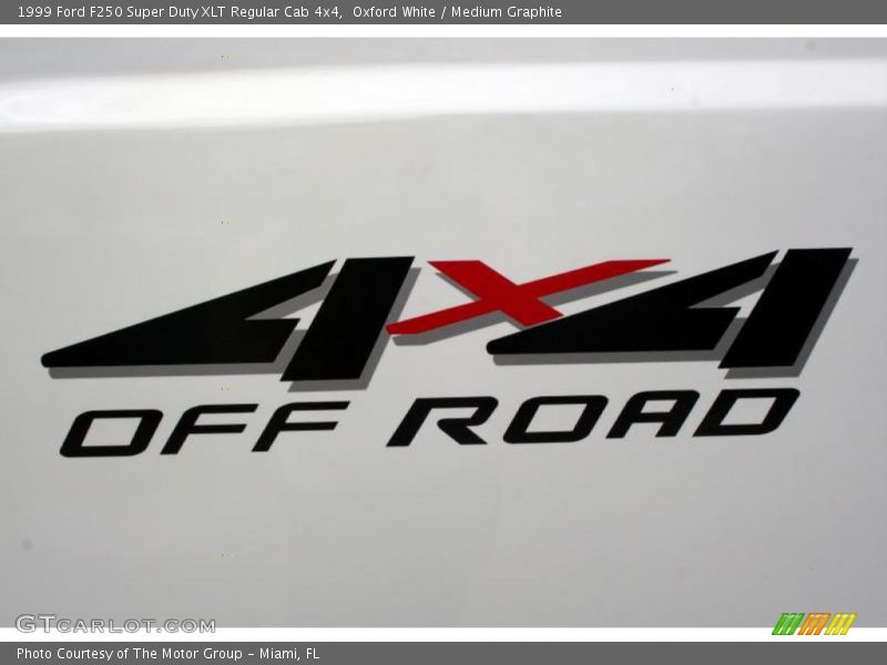 Oxford White / Medium Graphite 1999 Ford F250 Super Duty XLT Regular Cab 4x4