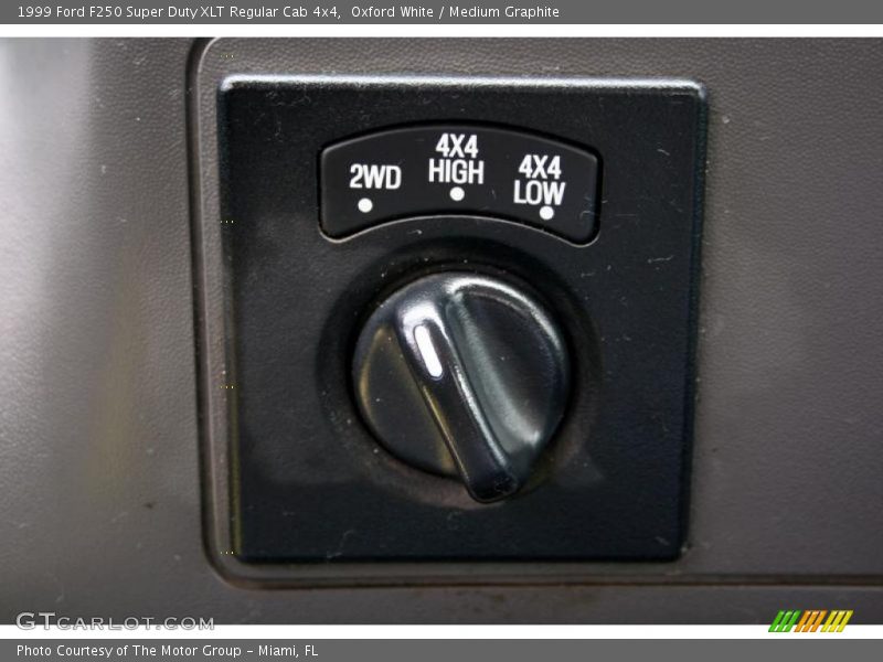 Oxford White / Medium Graphite 1999 Ford F250 Super Duty XLT Regular Cab 4x4