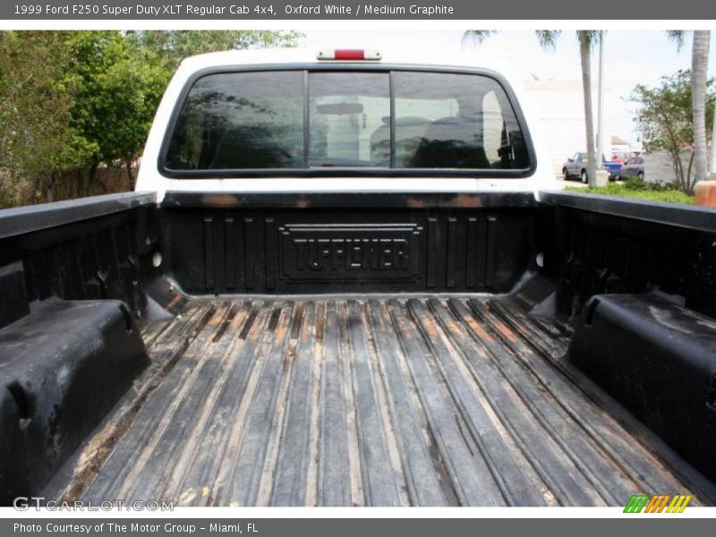 Oxford White / Medium Graphite 1999 Ford F250 Super Duty XLT Regular Cab 4x4