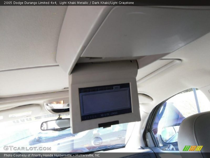 Light Khaki Metallic / Dark Khaki/Light Graystone 2005 Dodge Durango Limited 4x4
