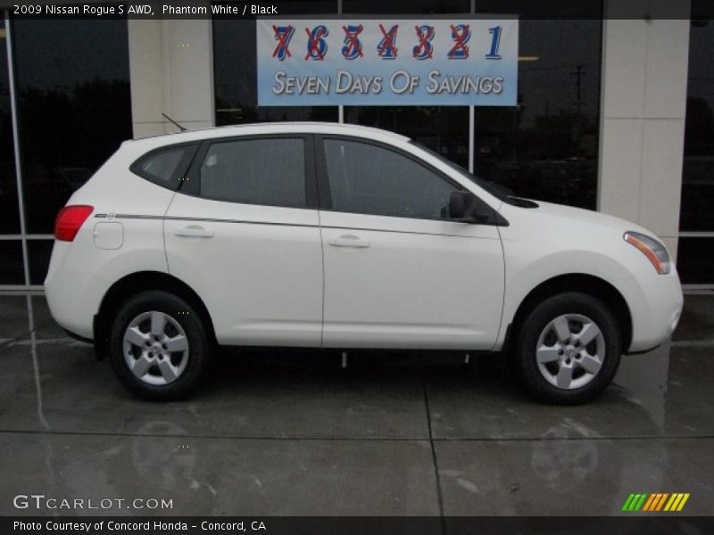 Phantom White / Black 2009 Nissan Rogue S AWD
