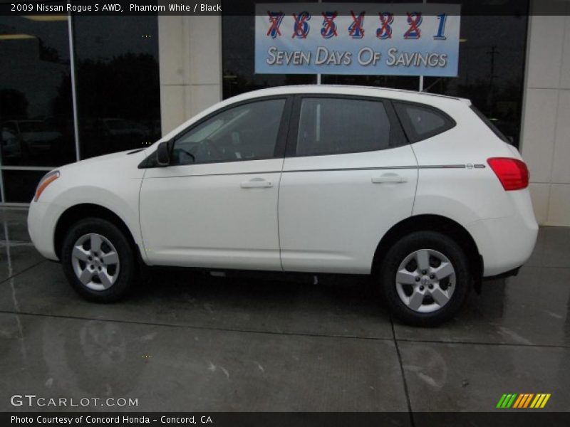 Phantom White / Black 2009 Nissan Rogue S AWD
