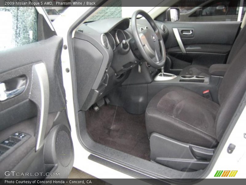 Phantom White / Black 2009 Nissan Rogue S AWD