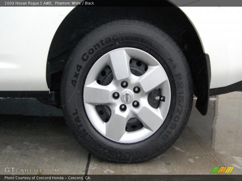 Phantom White / Black 2009 Nissan Rogue S AWD