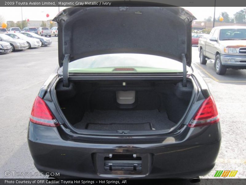 Magnetic Gray Metallic / Ivory 2009 Toyota Avalon Limited