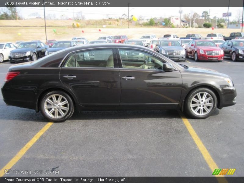 Magnetic Gray Metallic / Ivory 2009 Toyota Avalon Limited
