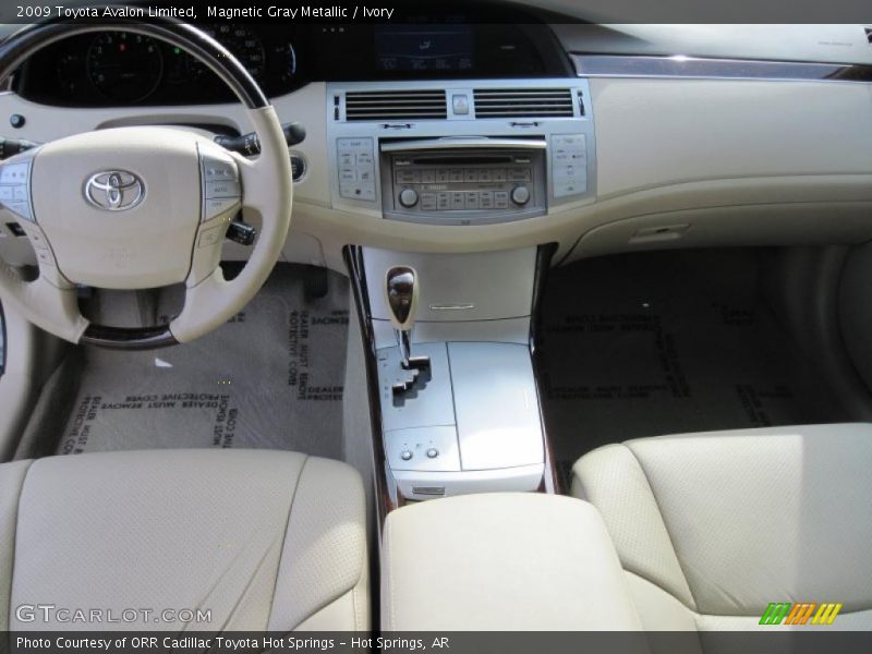 Magnetic Gray Metallic / Ivory 2009 Toyota Avalon Limited