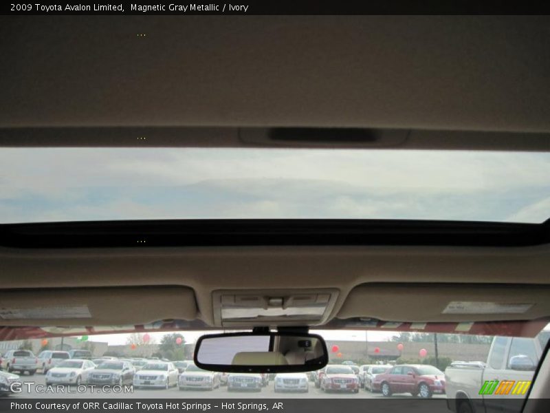 Magnetic Gray Metallic / Ivory 2009 Toyota Avalon Limited