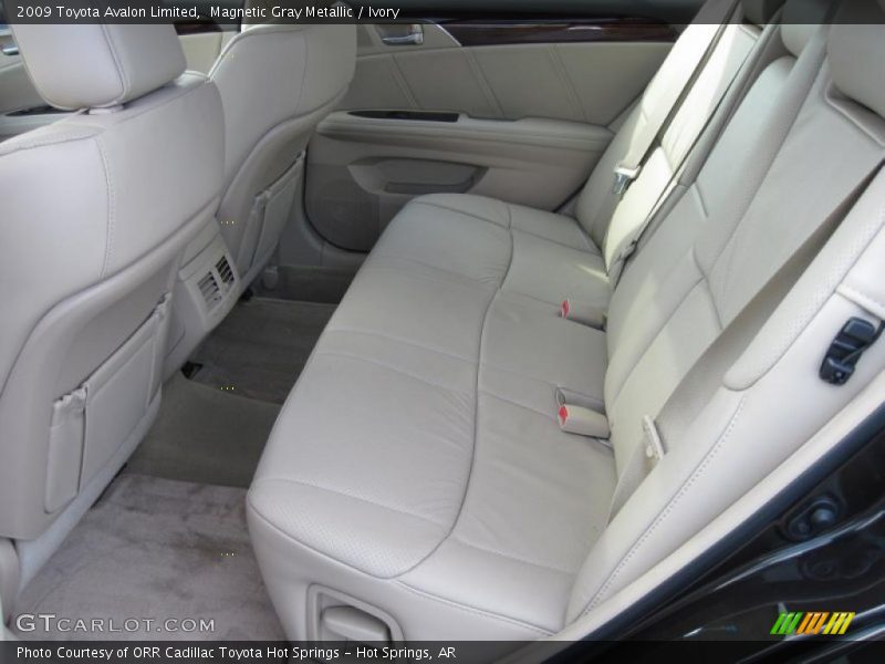 Magnetic Gray Metallic / Ivory 2009 Toyota Avalon Limited