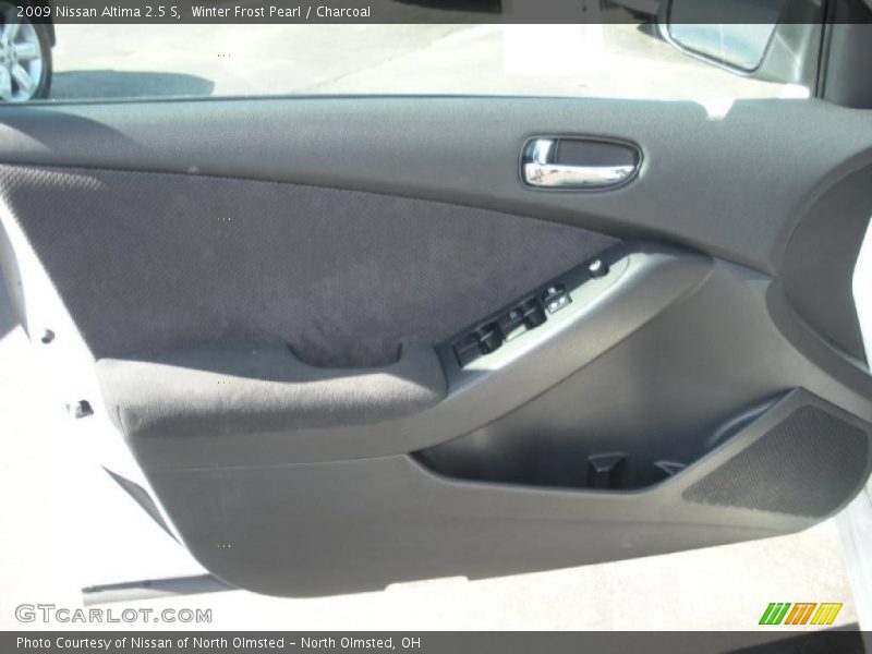 Winter Frost Pearl / Charcoal 2009 Nissan Altima 2.5 S