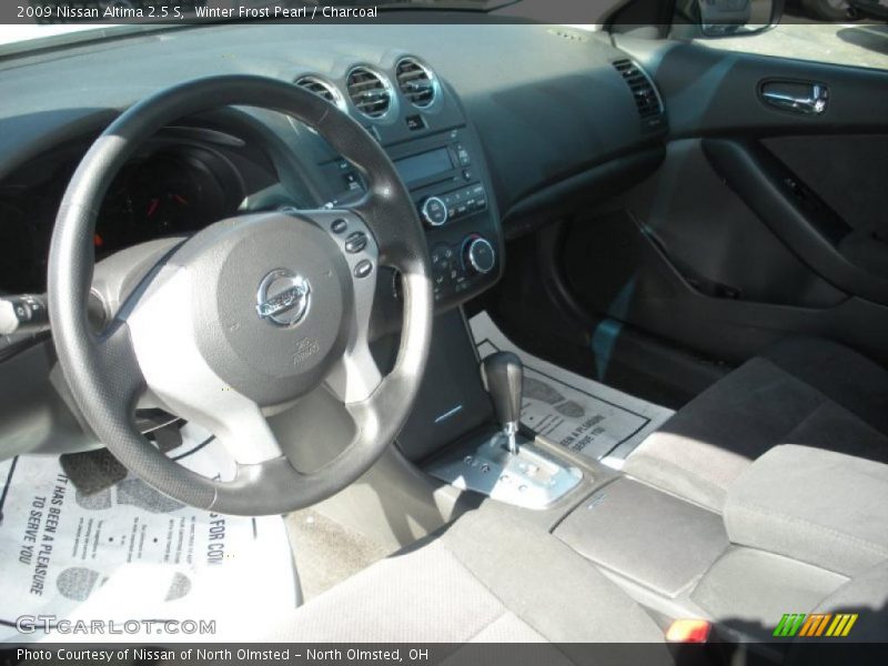 Winter Frost Pearl / Charcoal 2009 Nissan Altima 2.5 S