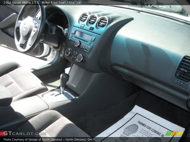 Winter Frost Pearl / Charcoal 2009 Nissan Altima 2.5 S