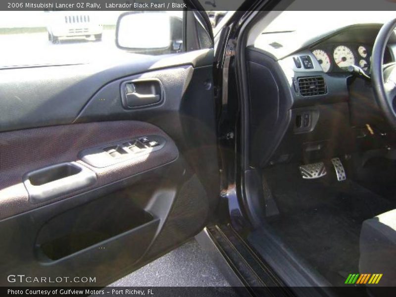 Labrador Black Pearl / Black 2006 Mitsubishi Lancer OZ Rally