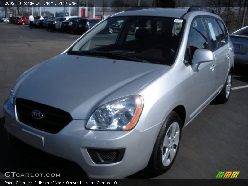 Bright Silver / Gray 2009 Kia Rondo LX