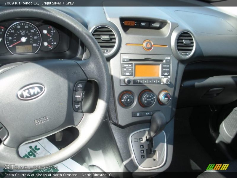 Bright Silver / Gray 2009 Kia Rondo LX