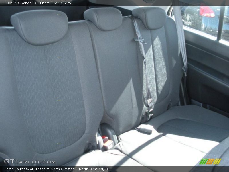Bright Silver / Gray 2009 Kia Rondo LX