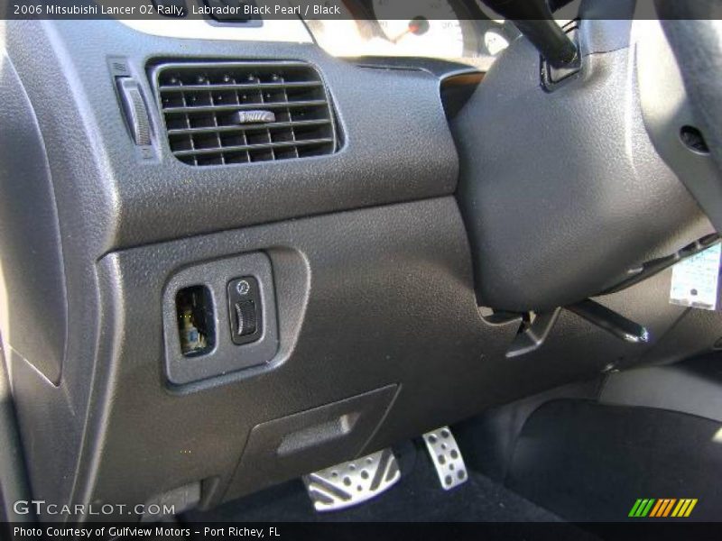 Labrador Black Pearl / Black 2006 Mitsubishi Lancer OZ Rally