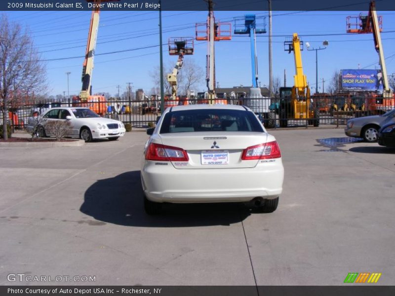 Dover White Pearl / Beige 2009 Mitsubishi Galant ES