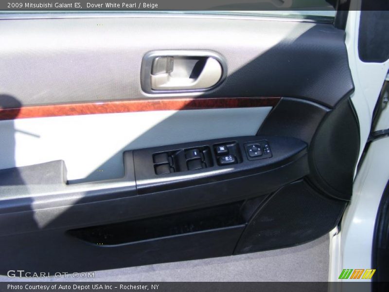 Dover White Pearl / Beige 2009 Mitsubishi Galant ES