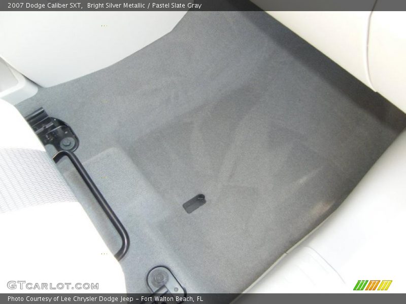 Bright Silver Metallic / Pastel Slate Gray 2007 Dodge Caliber SXT