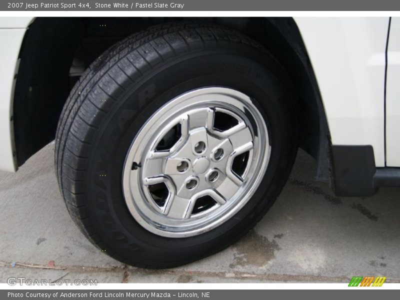 Stone White / Pastel Slate Gray 2007 Jeep Patriot Sport 4x4