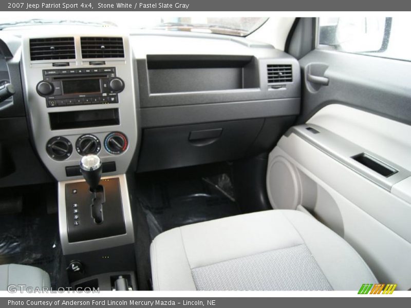 Stone White / Pastel Slate Gray 2007 Jeep Patriot Sport 4x4